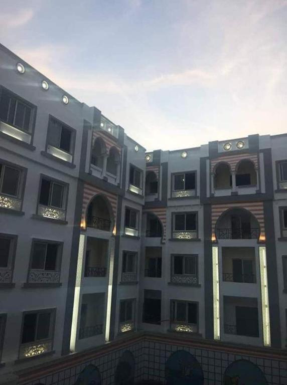 Blissful Town Center Bedroom By The Marina Sheraton Sheraton Plaza Apartment *